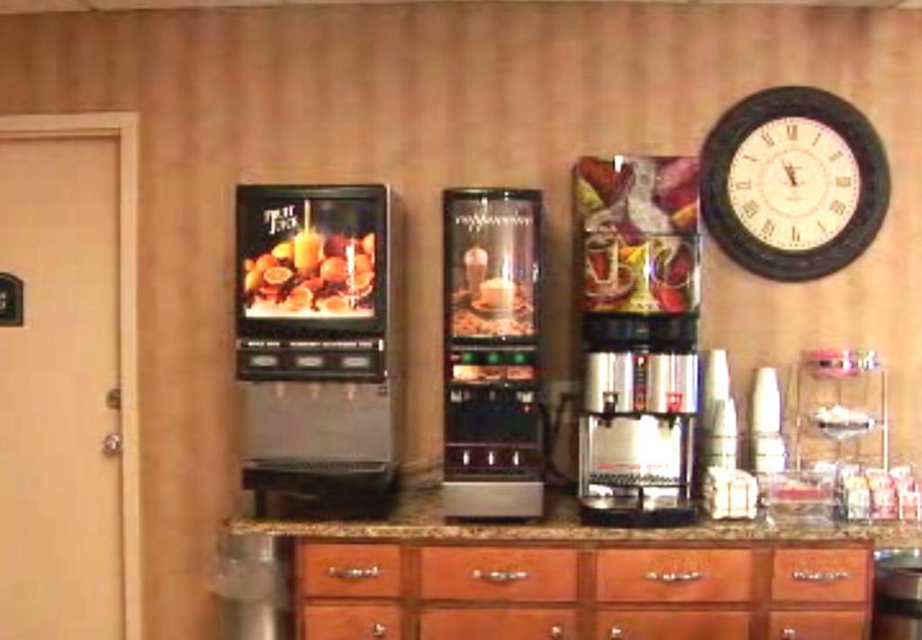 Days Inn By Wyndham Jacksonville Airport Esterno foto