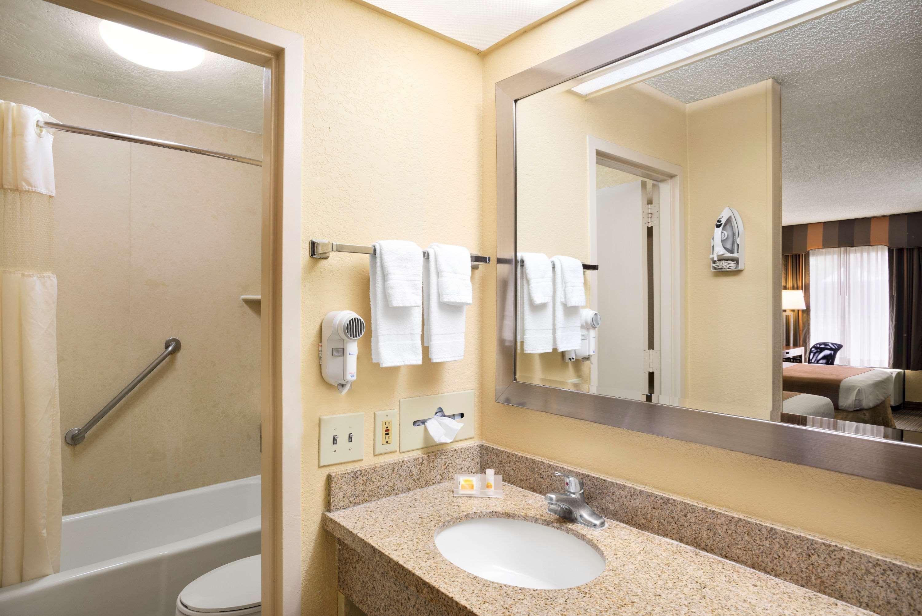Days Inn By Wyndham Jacksonville Airport Esterno foto
