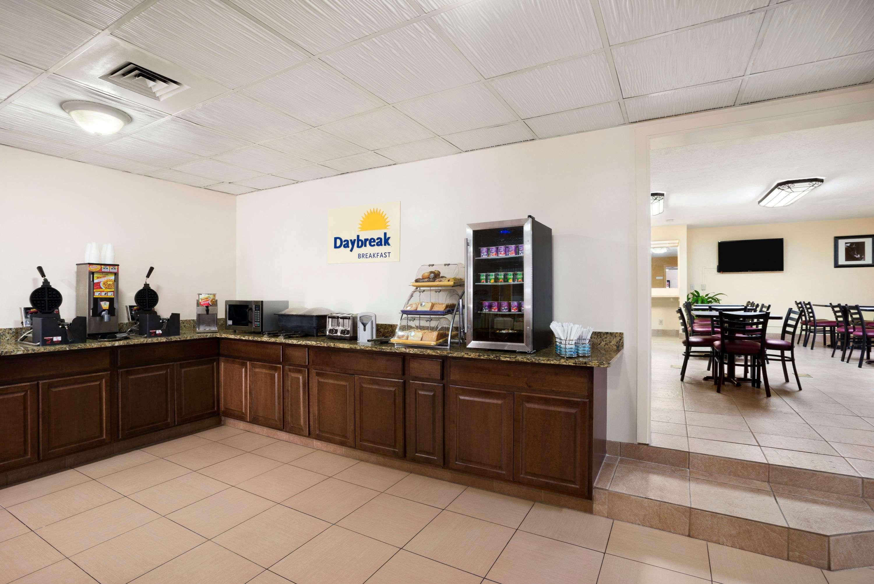 Days Inn By Wyndham Jacksonville Airport Esterno foto