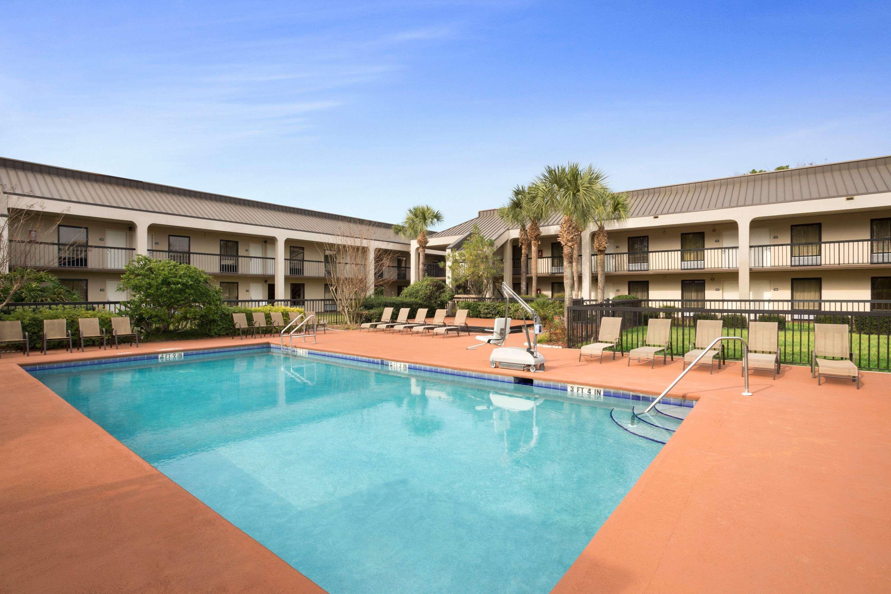 Days Inn By Wyndham Jacksonville Airport Esterno foto