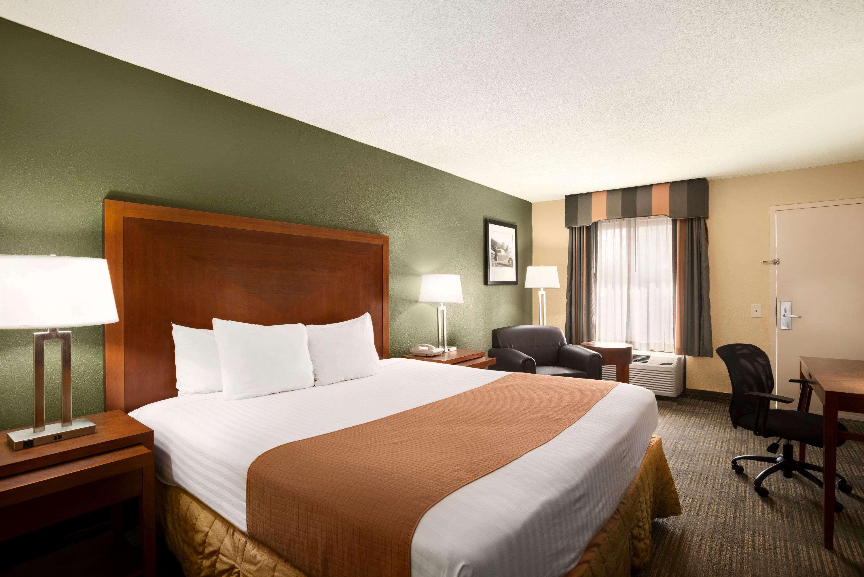 Days Inn By Wyndham Jacksonville Airport Esterno foto