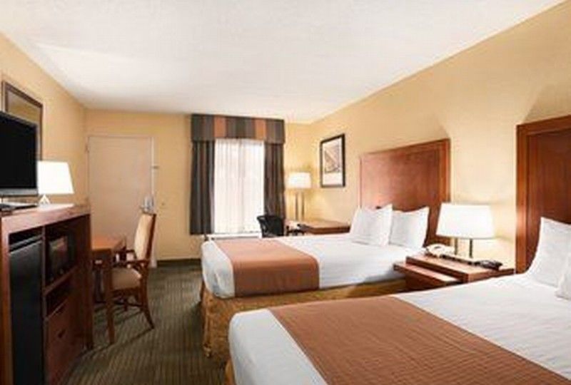Days Inn By Wyndham Jacksonville Airport Esterno foto