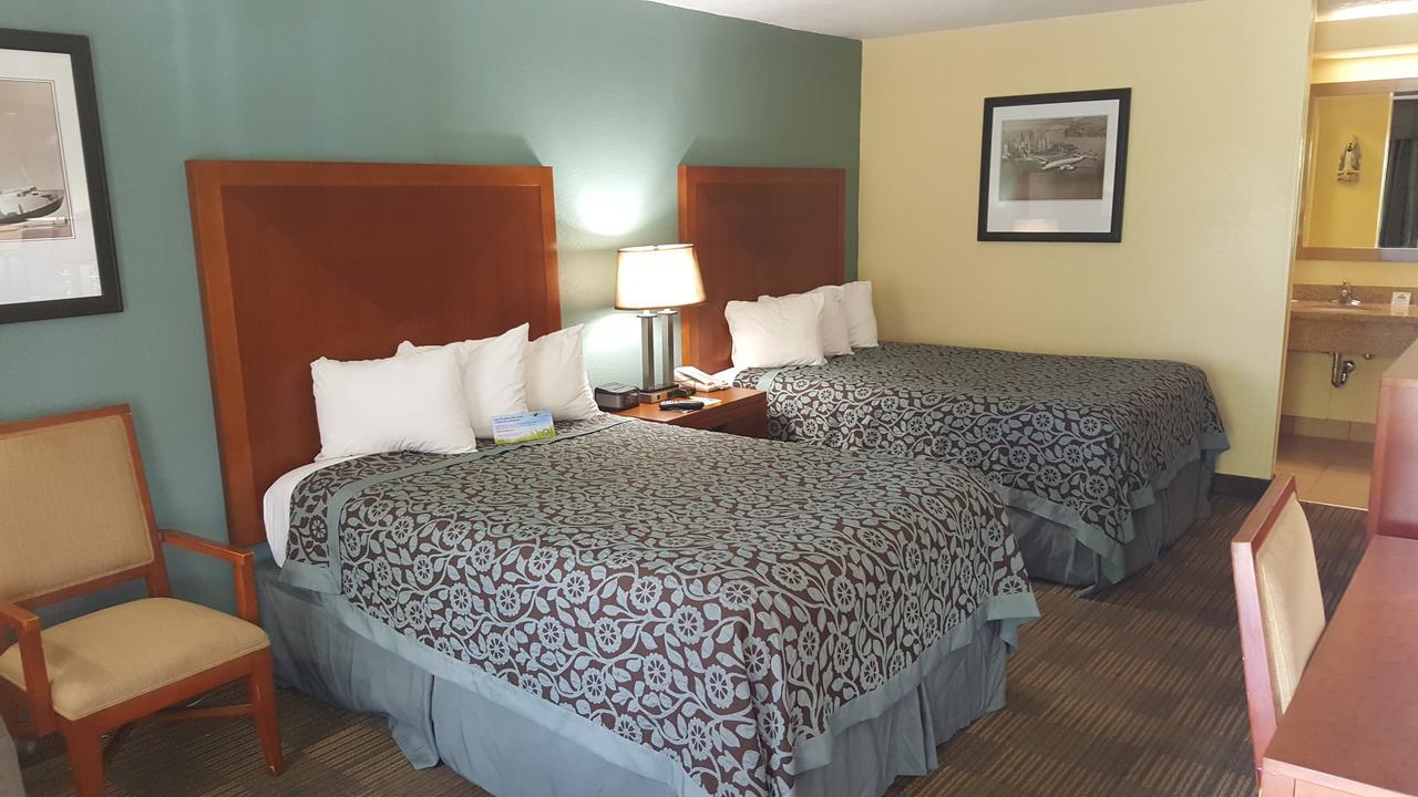 Days Inn By Wyndham Jacksonville Airport Esterno foto