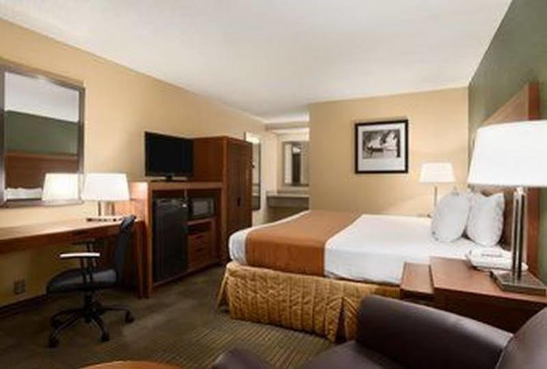 Days Inn By Wyndham Jacksonville Airport Esterno foto