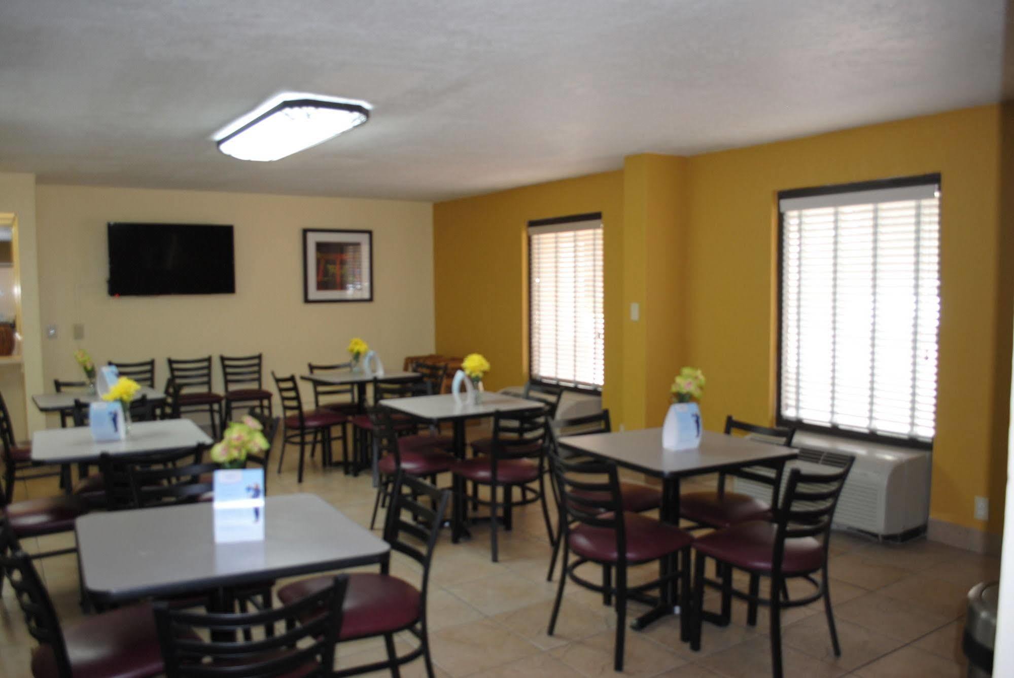 Days Inn By Wyndham Jacksonville Airport Esterno foto