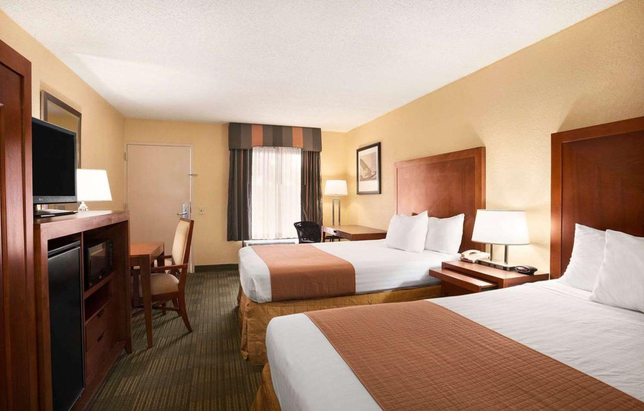 Days Inn By Wyndham Jacksonville Airport Esterno foto